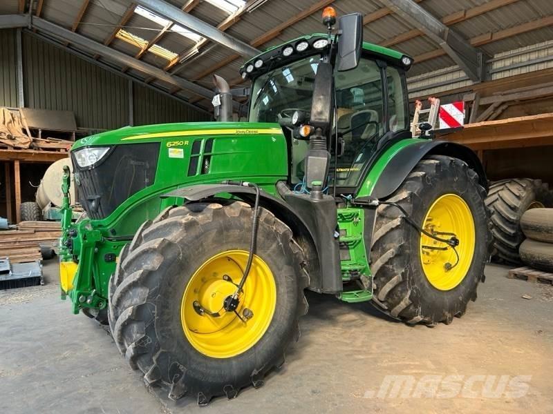 John Deere 6250R Traktorji