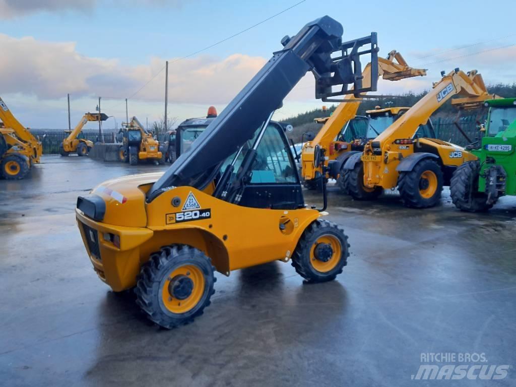 JCB 520-40 Kmetijski teleskopski nakladalci