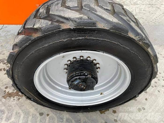 JLG 1250AJP Zglobne dvižne ploščadi