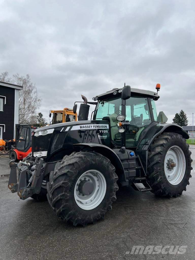 Massey Ferguson 7726 Traktorji