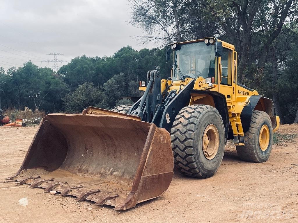 Volvo L120E Kolesni nakladalci
