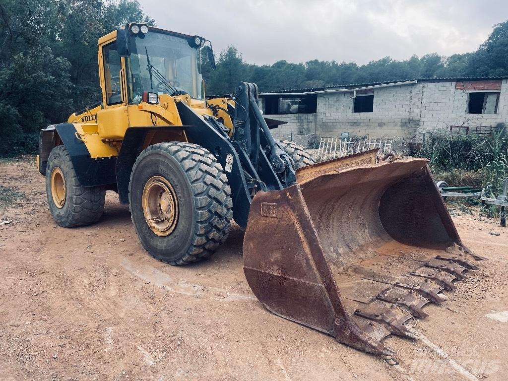 Volvo L120E Kolesni nakladalci