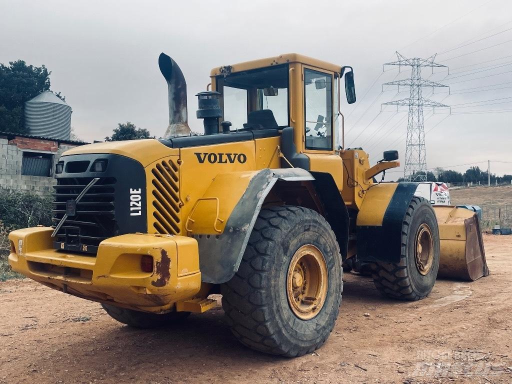 Volvo L120E Kolesni nakladalci