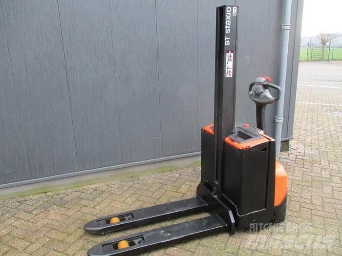 BT SWE 080L Ročni električni viličar