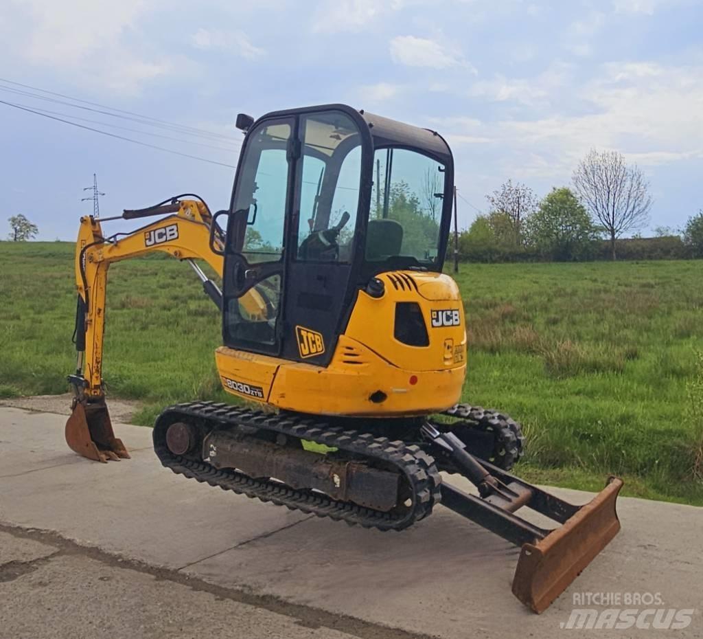 JCB 8030 ZTS Mini bagri <7t