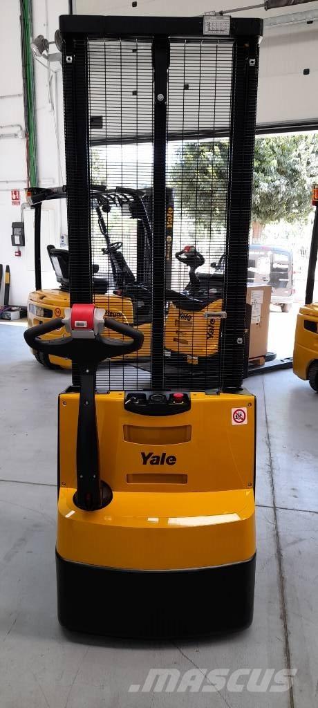 Yale MS12E Ročni električni viličar
