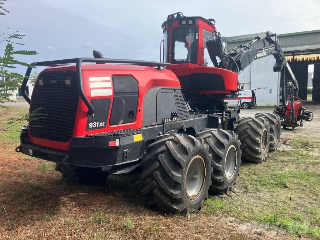 Komatsu 931 XC Harvesterji