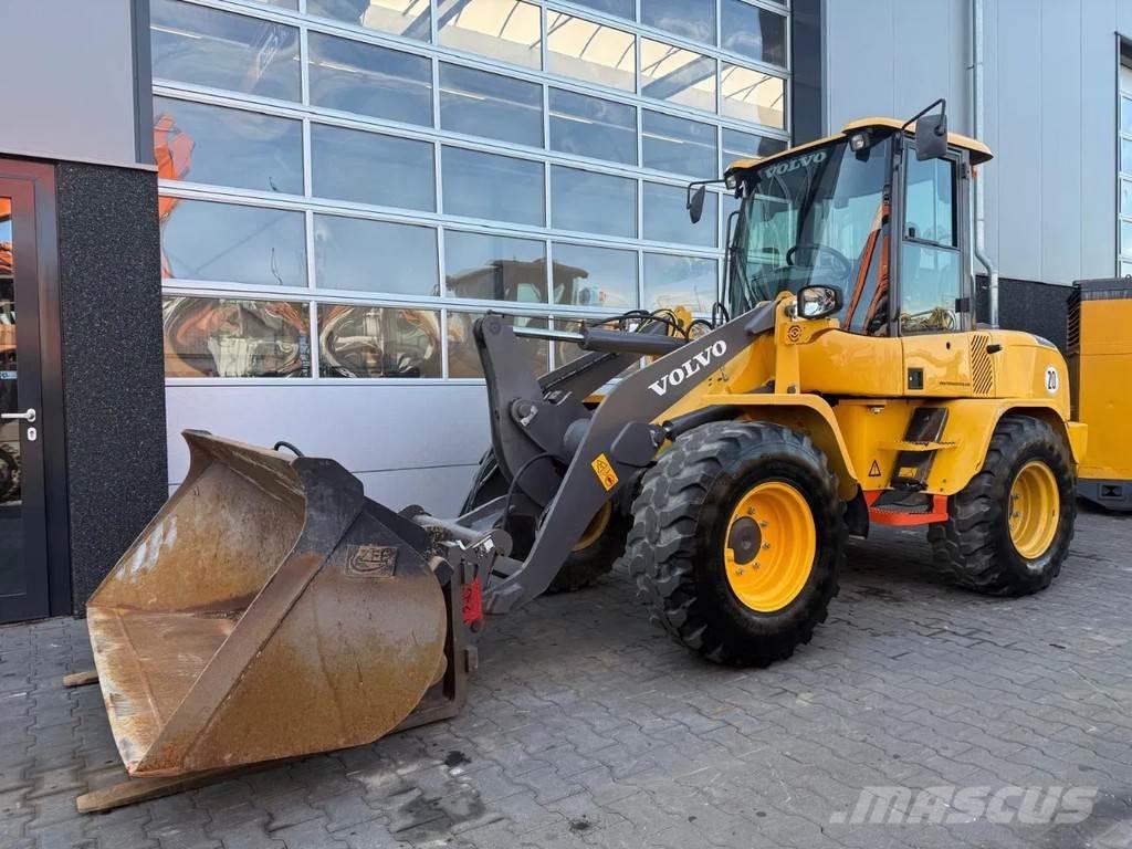 Volvo L35G Kolesni nakladalci