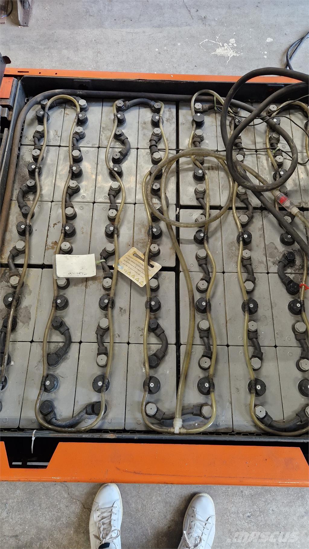 Toyota 7FBMF30 Električni viličarji