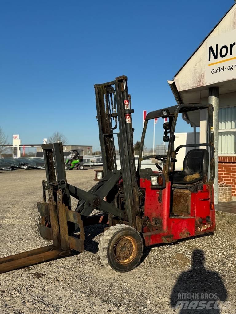Moffett M4 25.3 Dizelski viličarji
