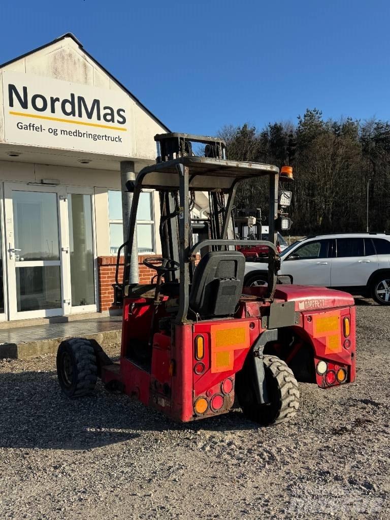 Moffett M4 25.3 Dizelski viličarji