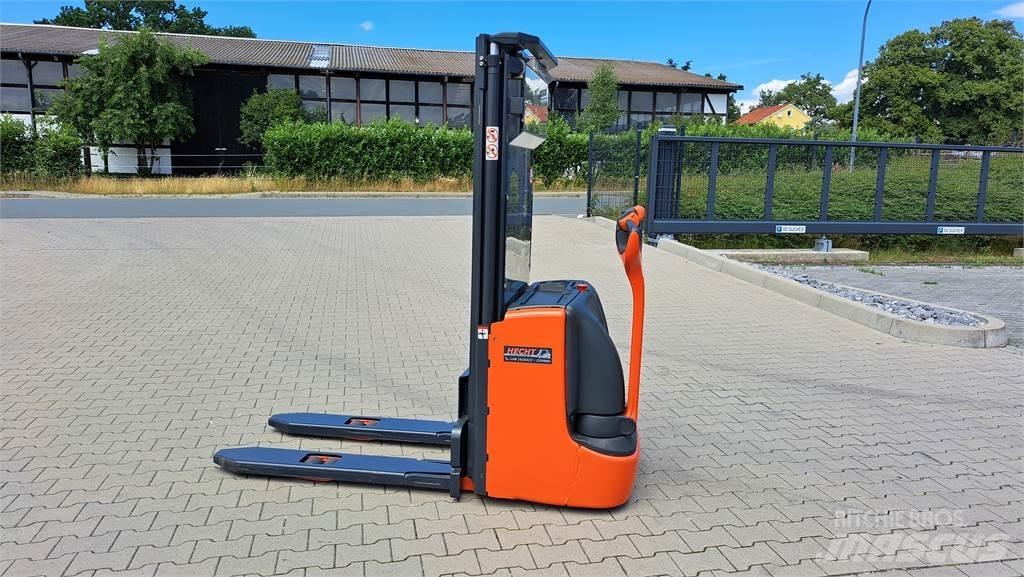 Linde L14C Ročni električni viličar