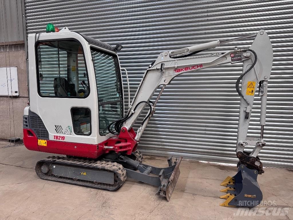 Takeuchi TB 219 Mini bagri <7t