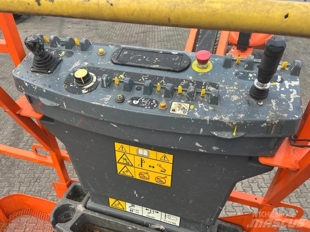 JLG M 600 JP Zglobne dvižne ploščadi
