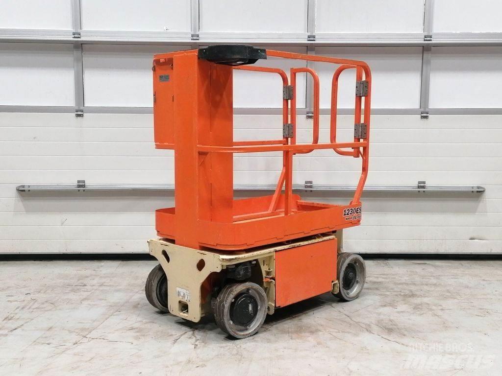 JLG 1230ES Druga dvigala in dvižne ploščadi