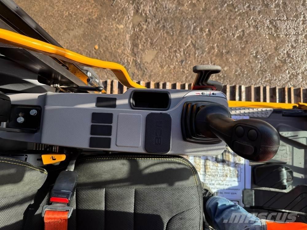 JCB 220X Bagri goseničarji