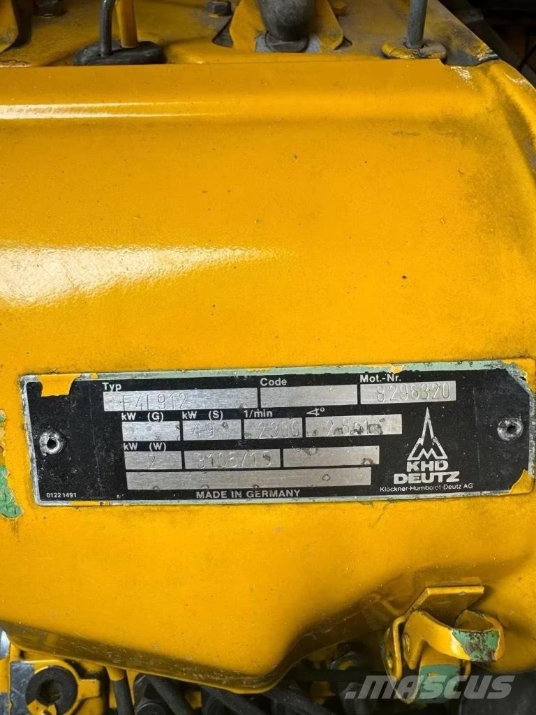 Atlas AR 72 Kolesni nakladalci