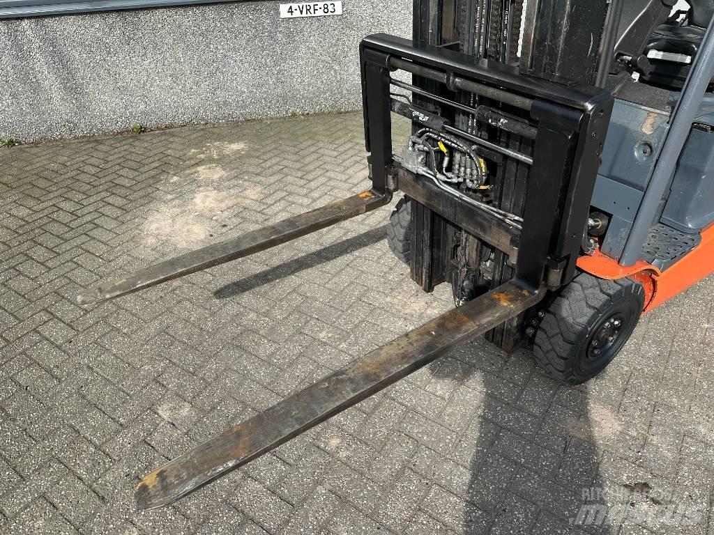 Toyota 8 FBEK 16 T Električni viličarji