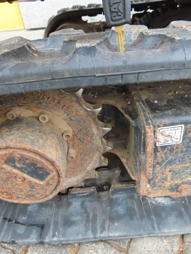 CAT 301.7 D Mini bagri <7t