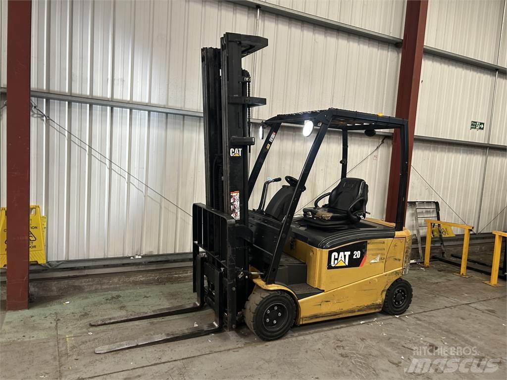 CAT EP20PN Električni viličarji