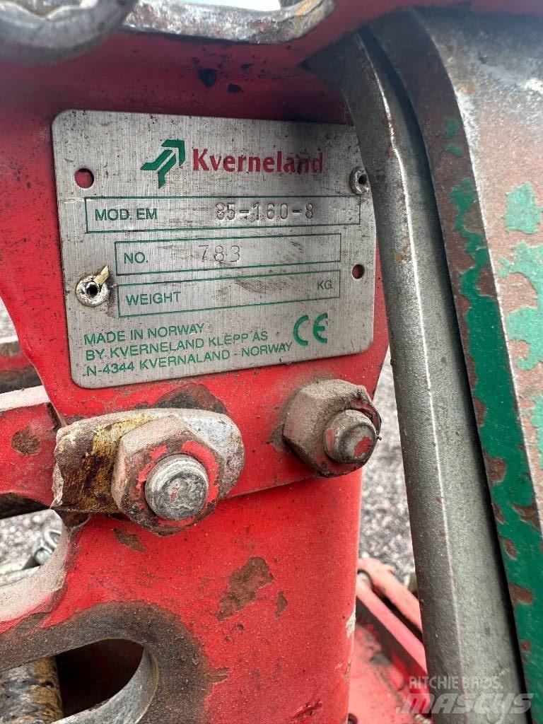 Kverneland EM85 Obračalni plugi