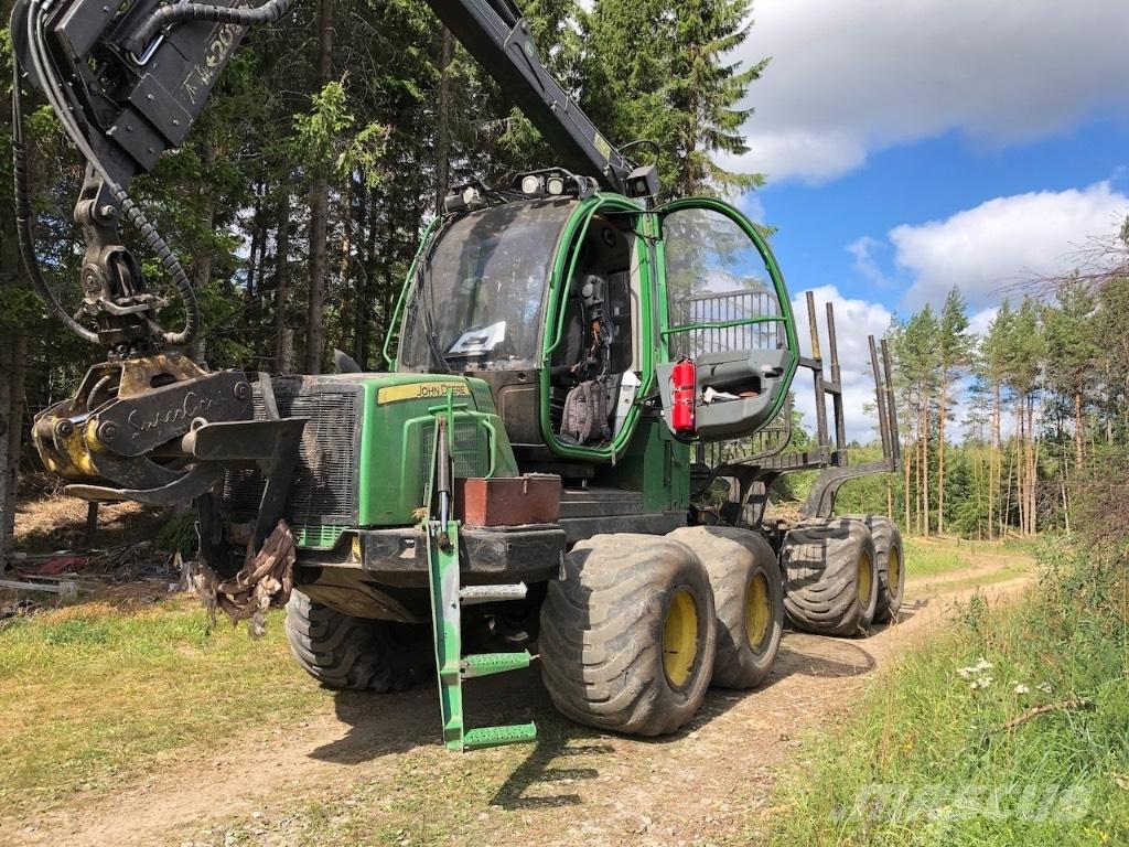 John Deere 810 E Forwarderji