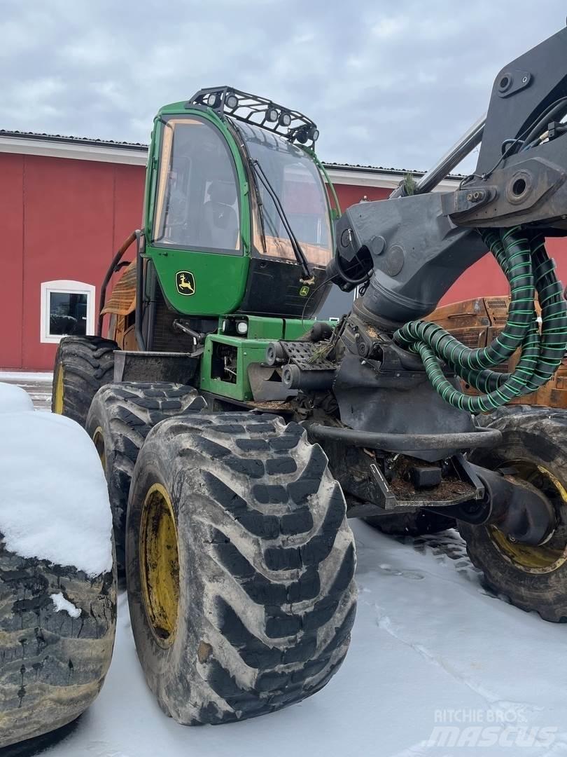 John Deere 1270G Harvesterji