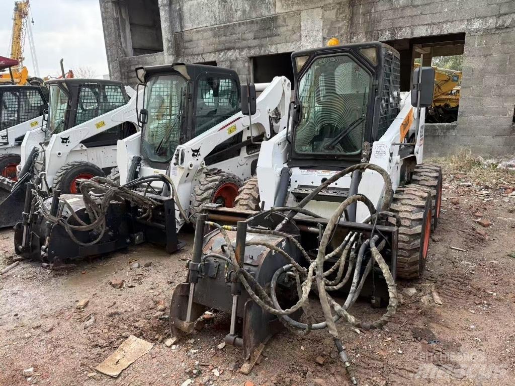 Bobcat S 220 S750 Skid steer mini nakladalci