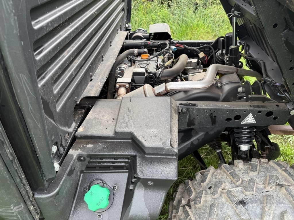 John Deere XUV 865 Pomožni stroji