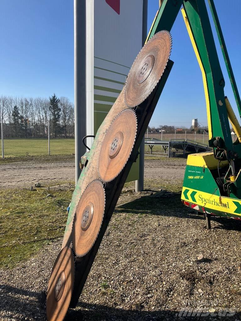 Spearhead Twiga 6000 Vrtni traktor kosilnice