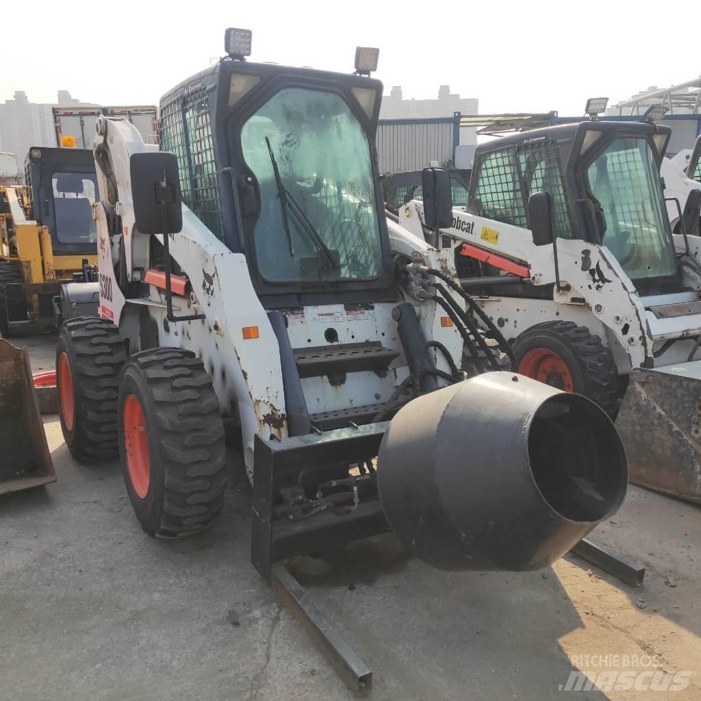 Bobcat S300 Skid steer mini nakladalci