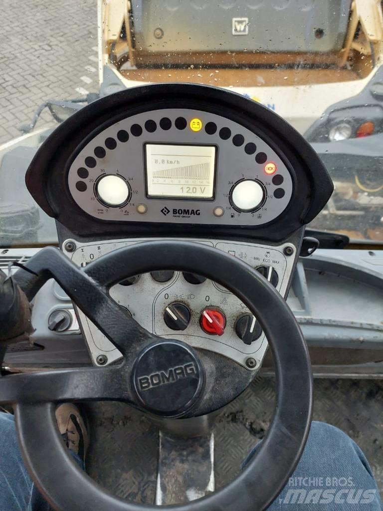 Bomag BW 161 AD-5 Dvojni valjarji