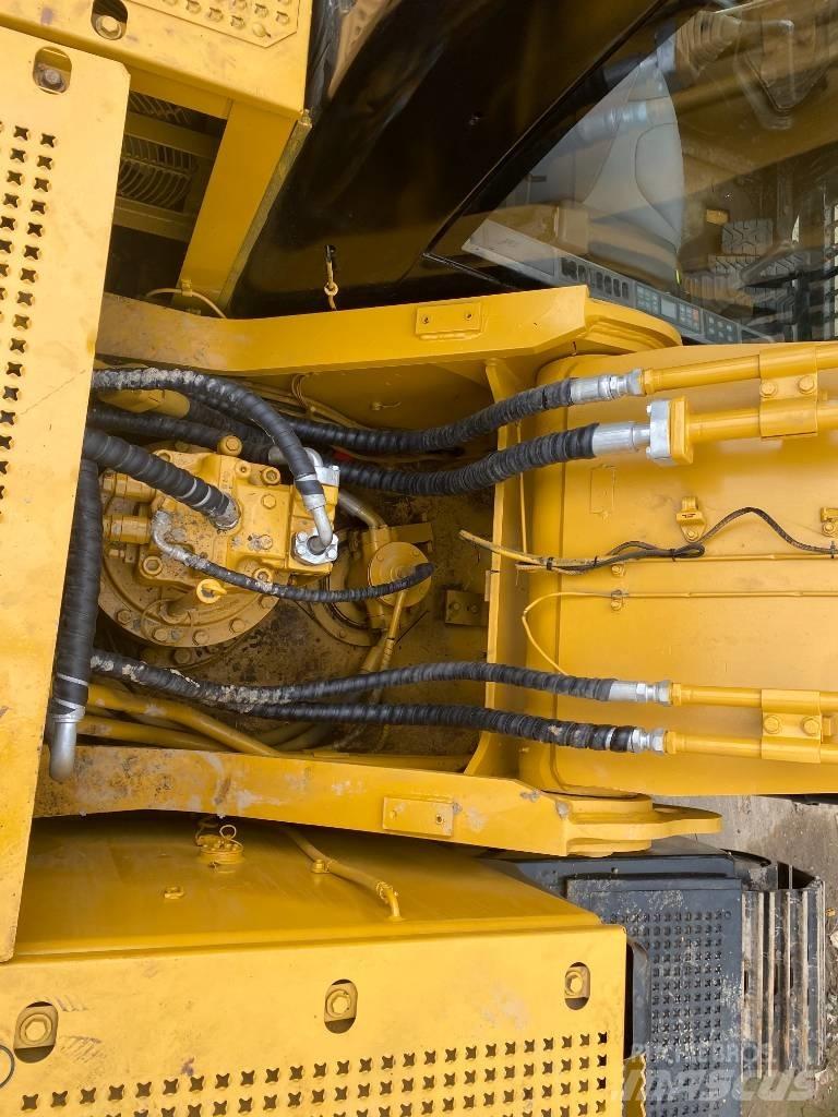 CAT 330 D Bagri goseničarji