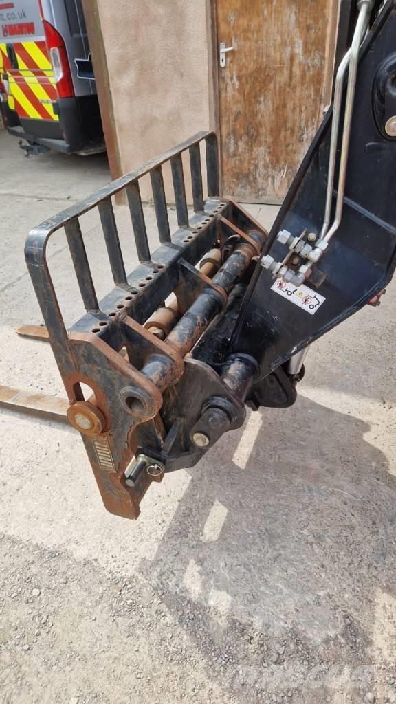 Manitou MT 1440 Teleskopski viličarji