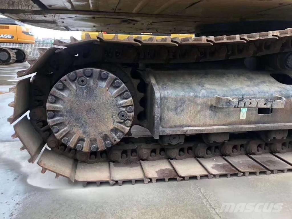 CAT 323 Bagri goseničarji