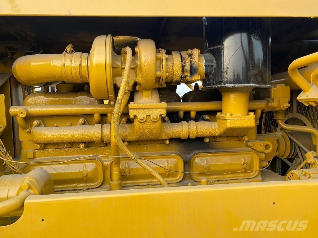 CAT D 6 D Buldožerji goseničarji