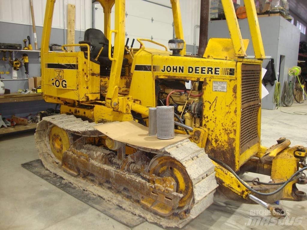 DEERE 450G Buldožerji goseničarji