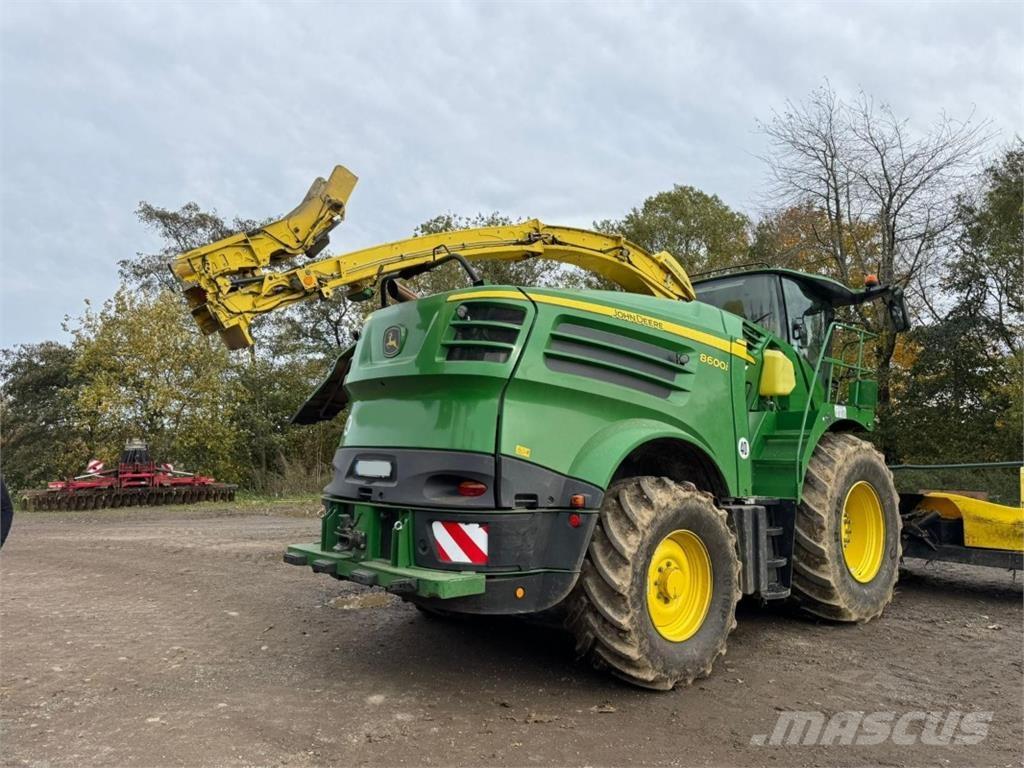 John Deere 8600i Kombajni za krmo