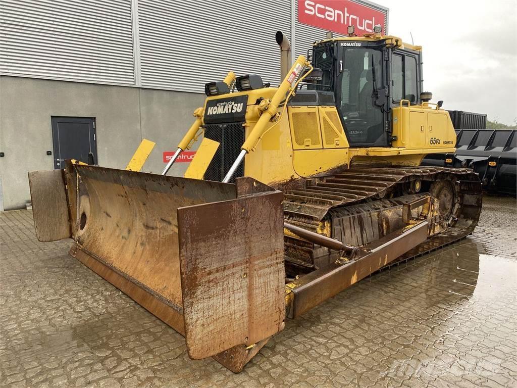 Komatsu D65PX-18 Buldožerji goseničarji