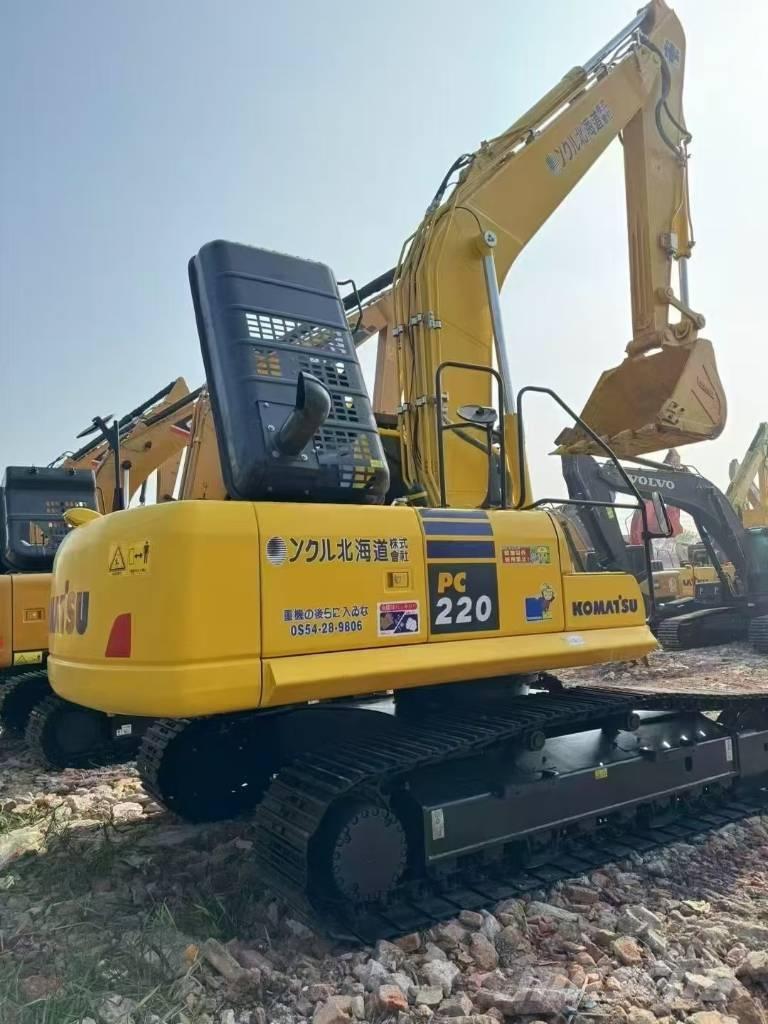 Komatsu PC 220-8 Bagri goseničarji