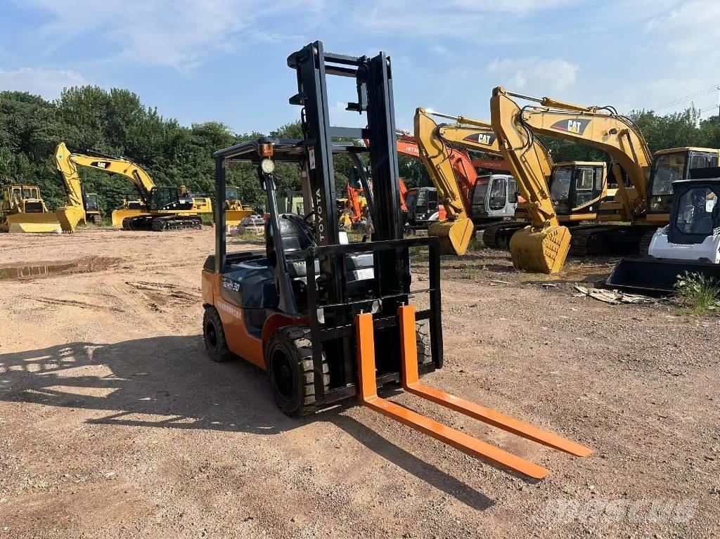 Toyota 30 forklift Dizelski viličarji