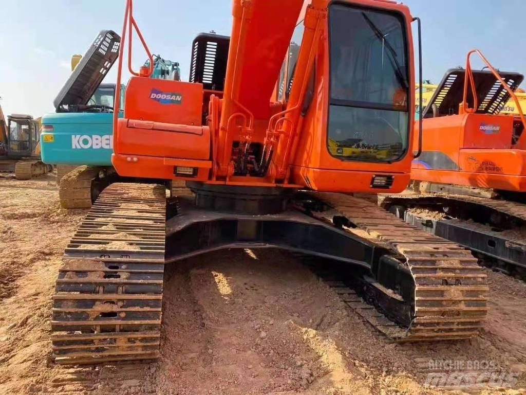 Doosan dh220lc-7 Bagri goseničarji