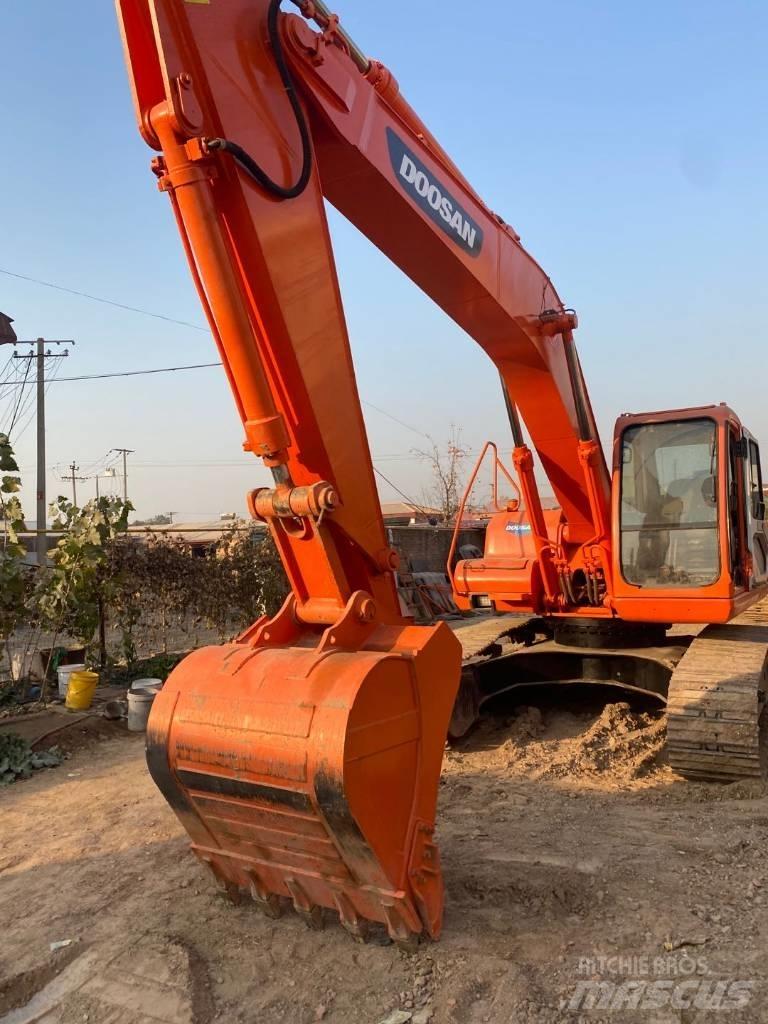 Doosan dh220lc-7 Bagri goseničarji