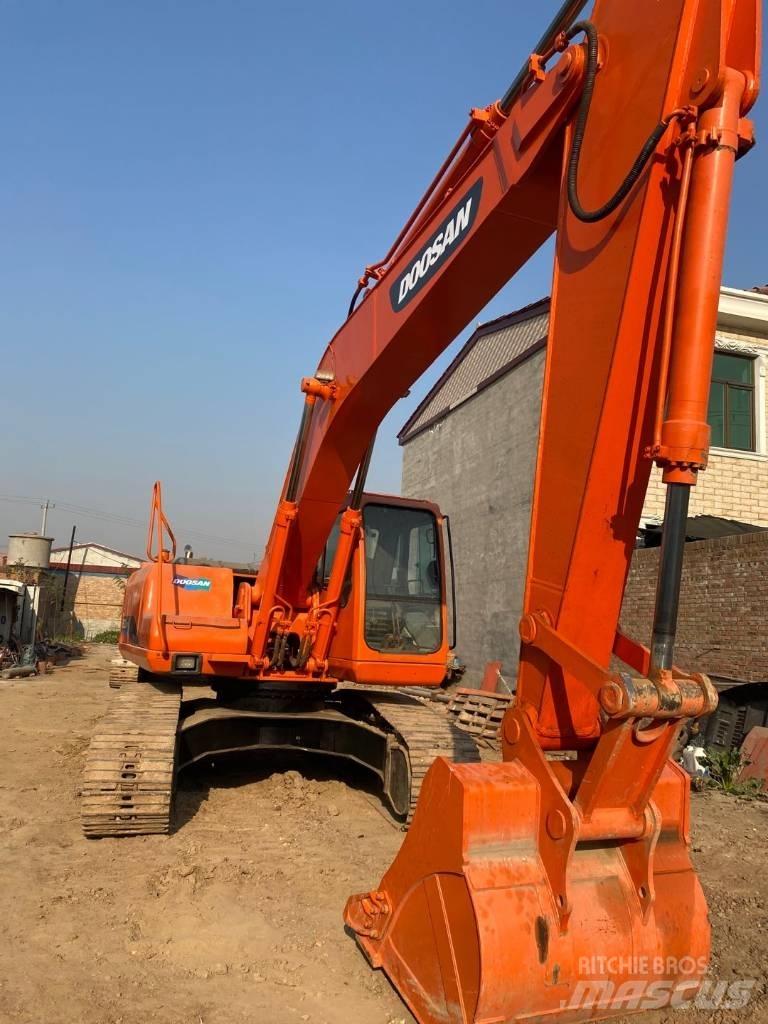 Doosan dh220lc-7 Bagri goseničarji