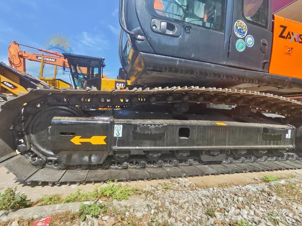 Hitachi ZX 130 Bagri goseničarji
