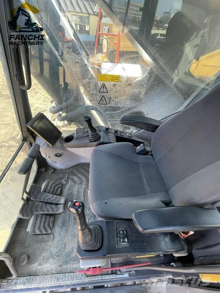 Volvo 950950EL Bagri goseničarji