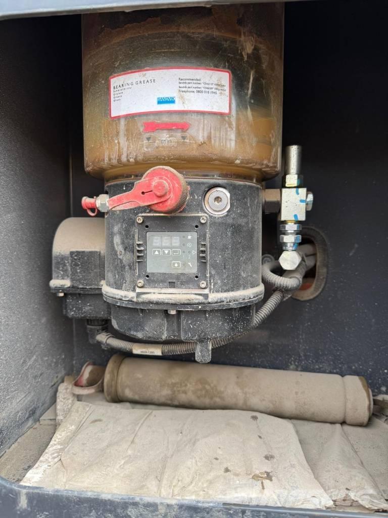 Sandvik QJ 241 Mobilni drobilniki
