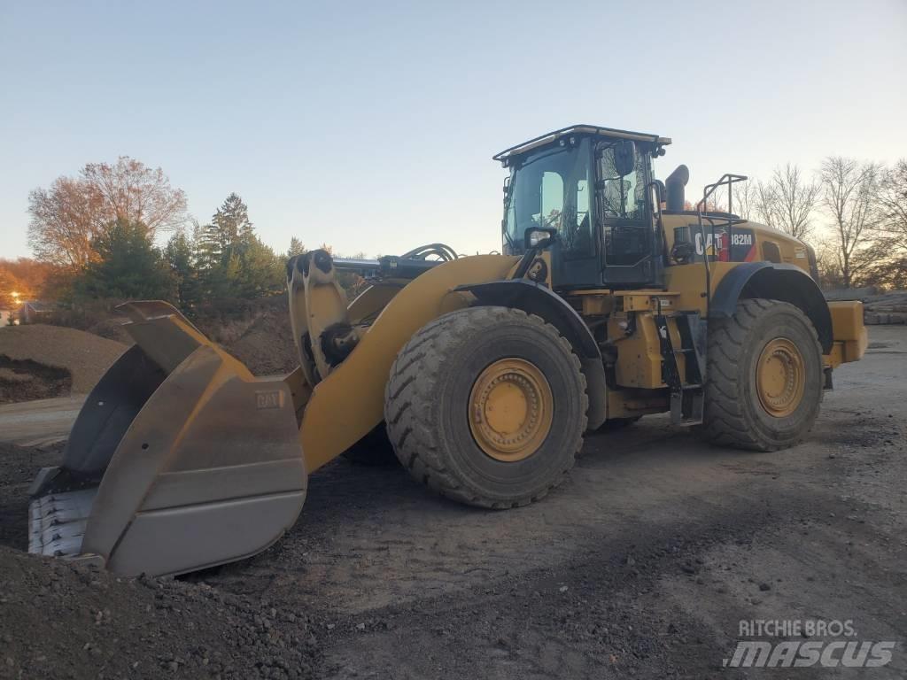 CAT 982 M Kolesni nakladalci
