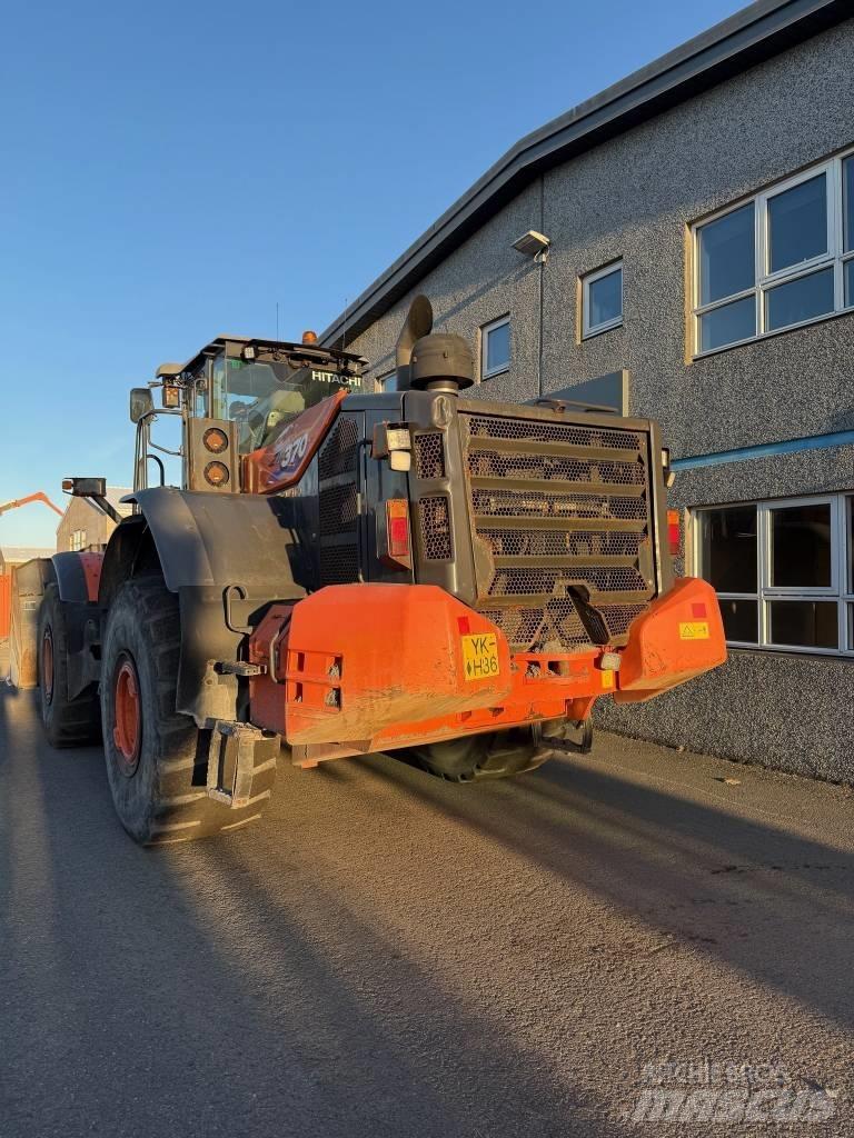 Hitachi ZW 370-6 Kolesni nakladalci