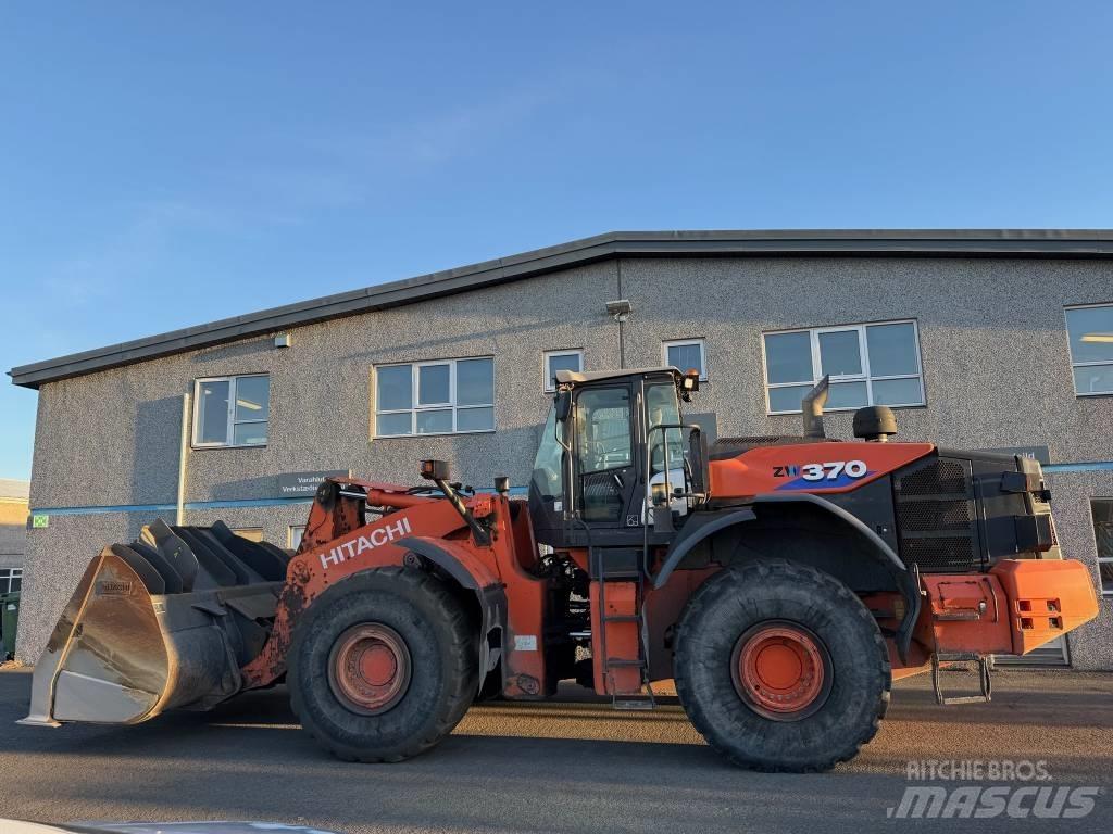 Hitachi ZW 370-6 Kolesni nakladalci